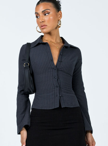 Ida Retro Slim-Fit Flared Sleeves Top